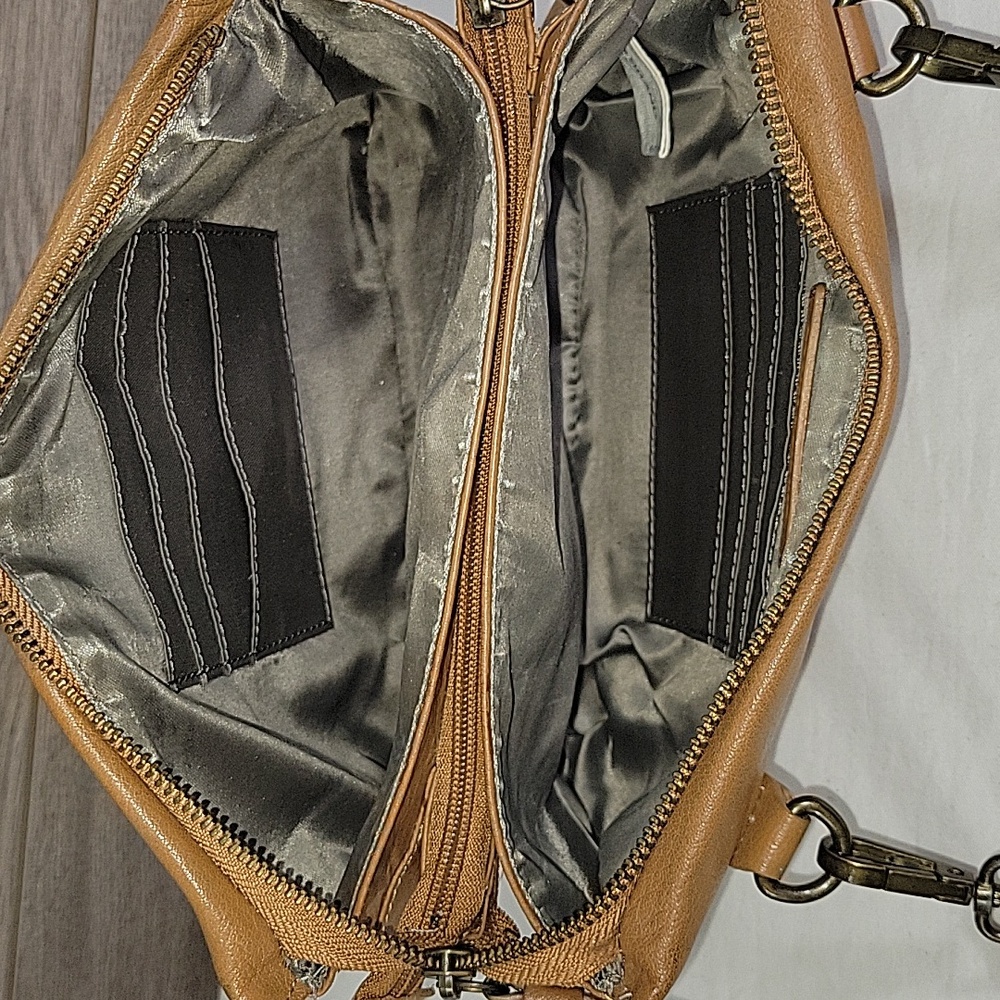 Lucky Brand Tan Leather Crossbody Bag - Picture 9 of 13